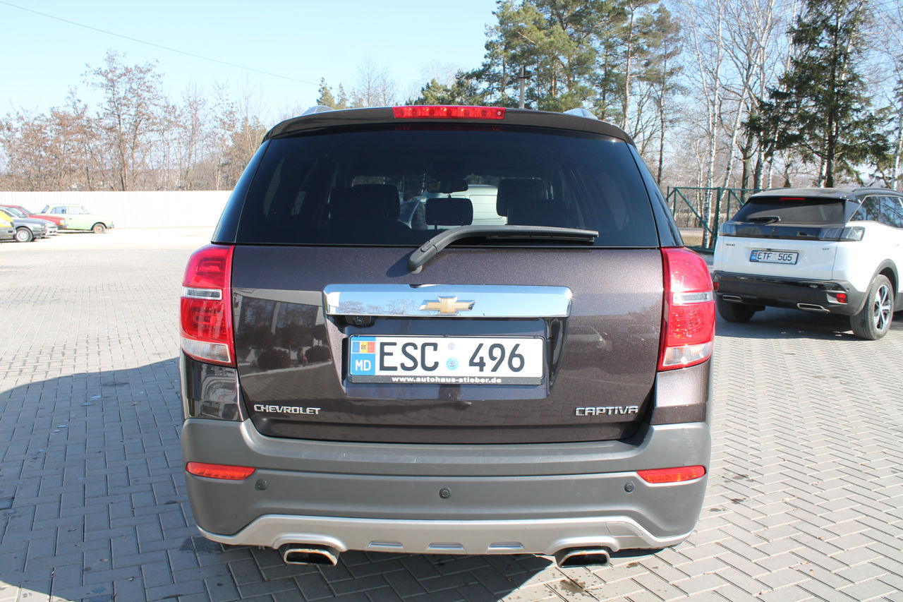 Chevrolet Captiva фото 4