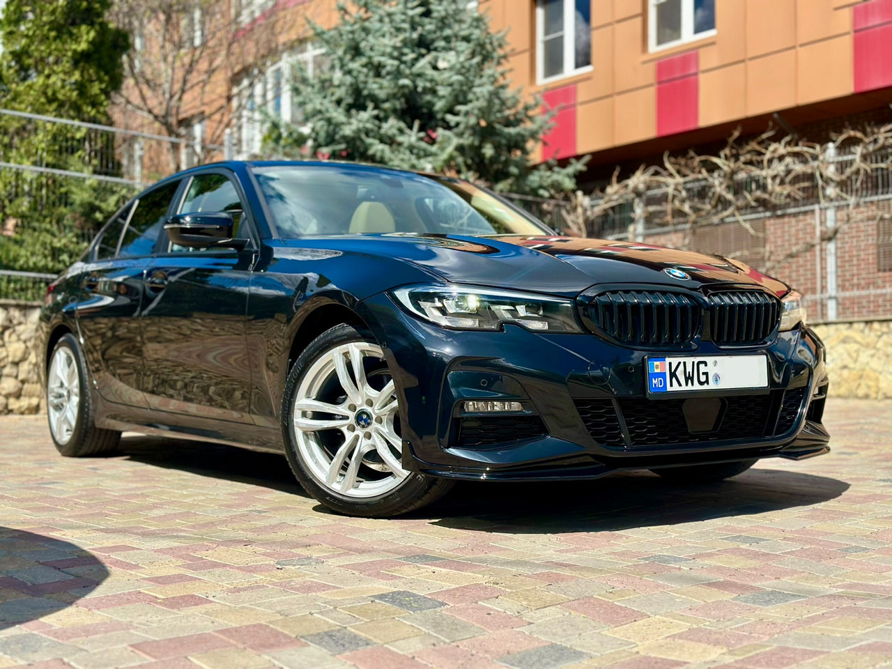 BMW 3 Series foto 2