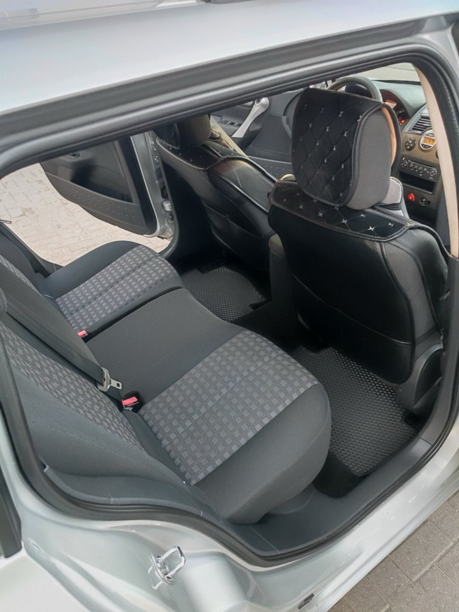Renault Megane фото 7