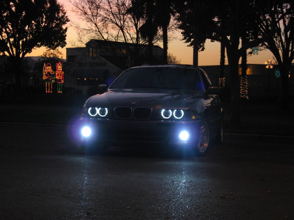 BMW Angel eyes Led sau CCFL.