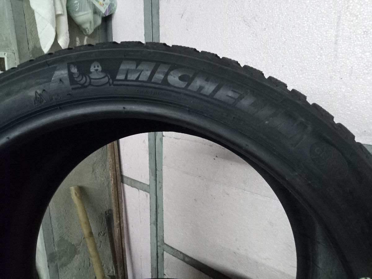 295/35/21/Michelin anul 2016 foto 1