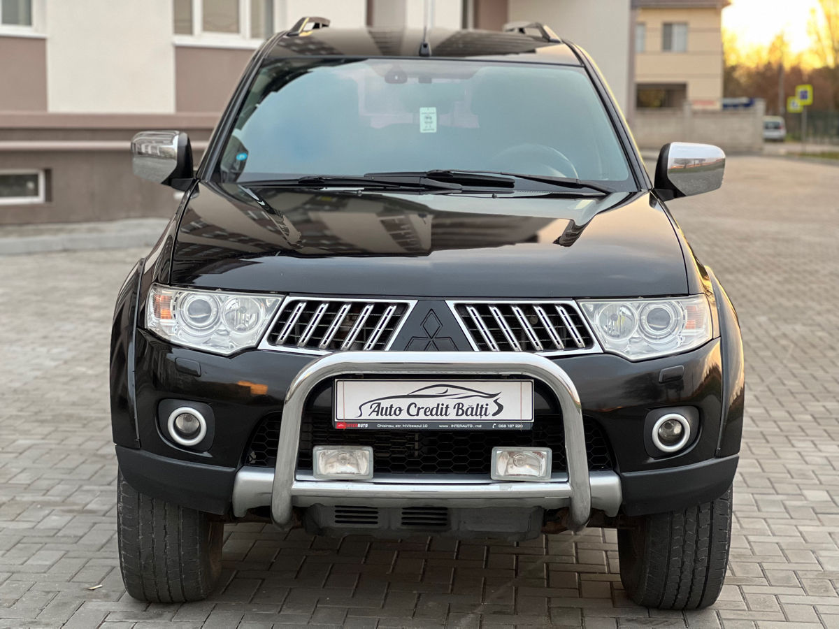 Mitsubishi Pajero Sport foto 7