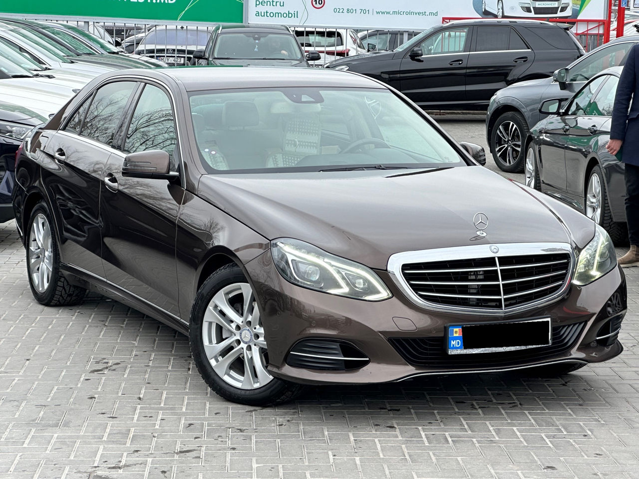 Mercedes E-Class foto 2