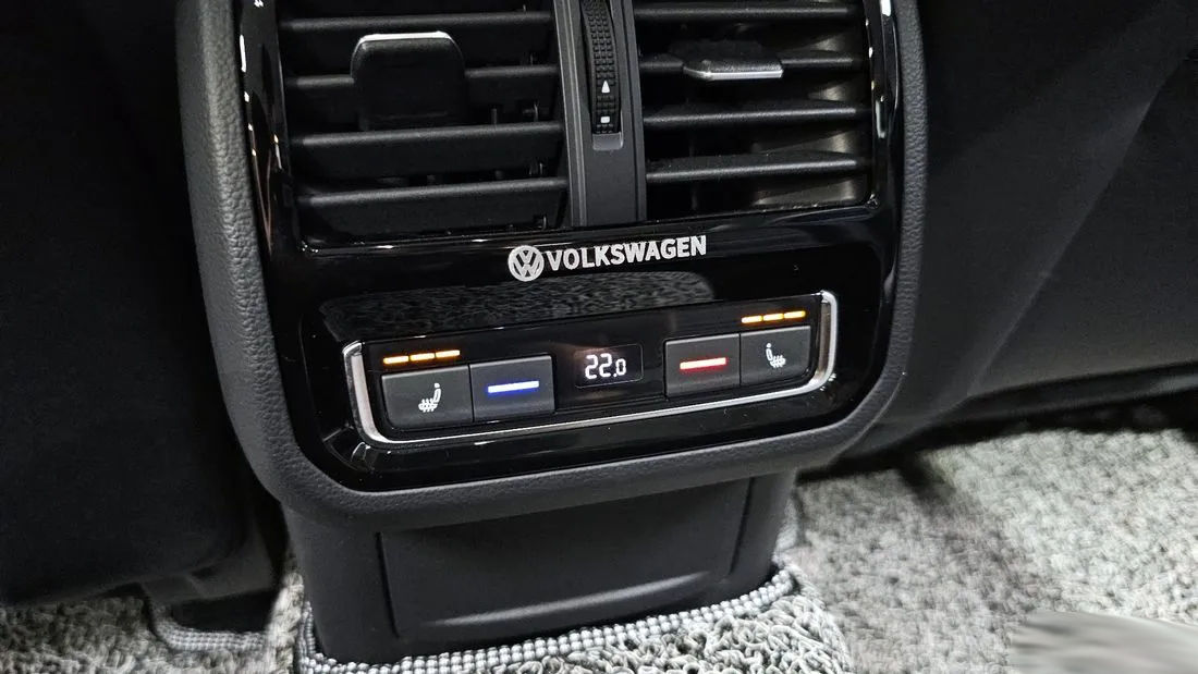 Volkswagen Passat фото 17
