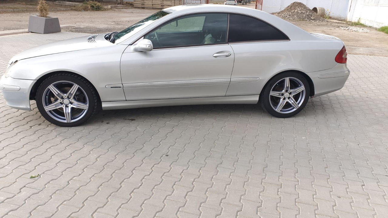 Mercedes Clk w209 foto 1