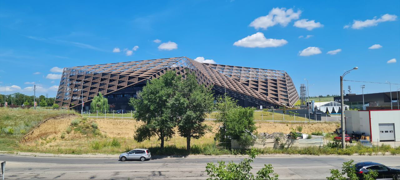 4,1 Ari de teren pentru construcție vis-a-vis de Arena! foto 0