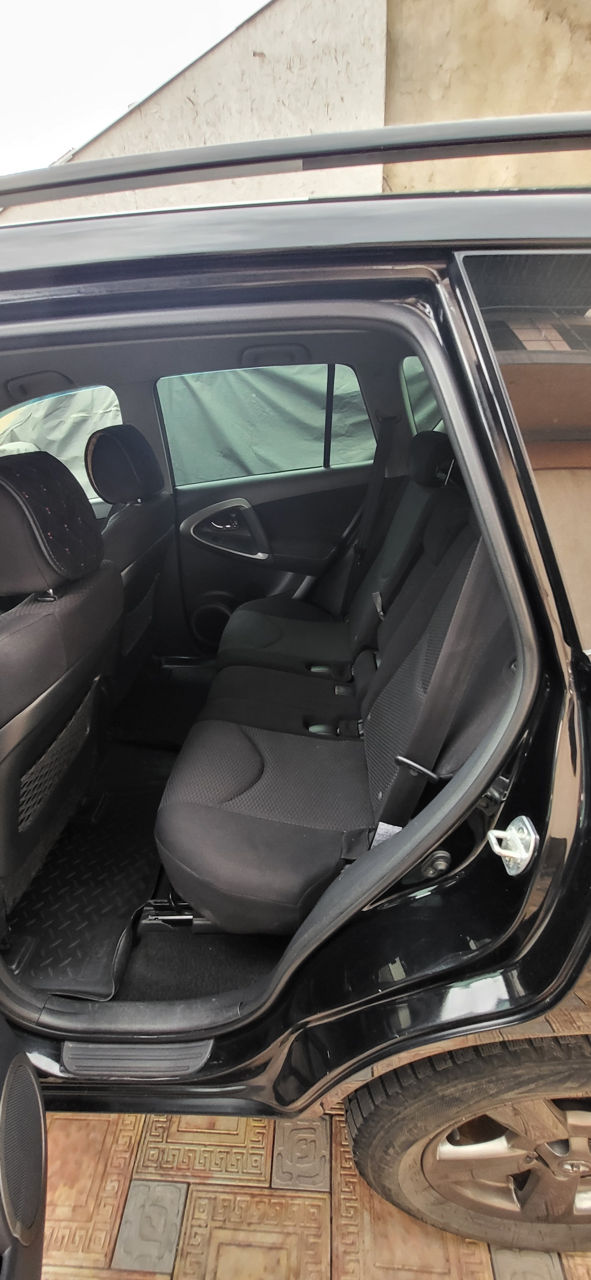 Toyota Rav 4 foto 5