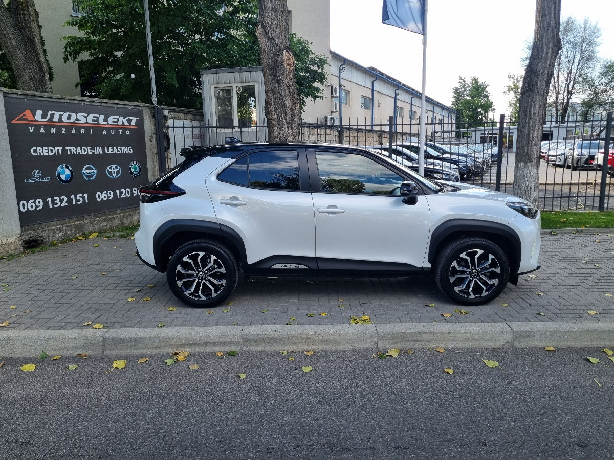 Toyota Yaris Cross 2023 photo 4