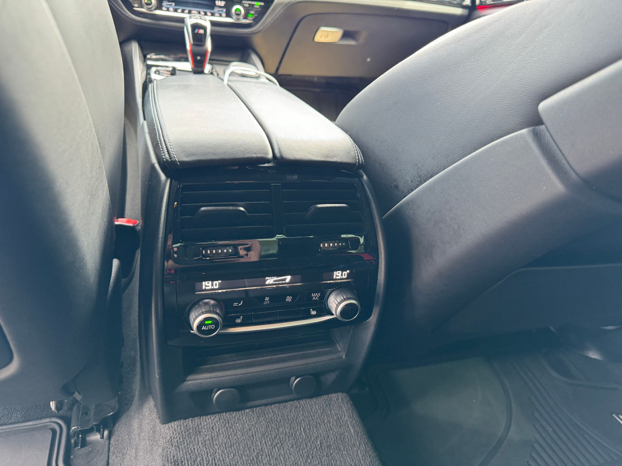 BMW M5 фото 9