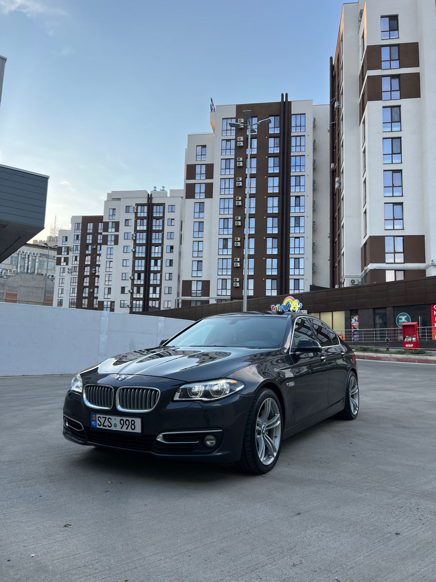 BMW 5 Series foto 1