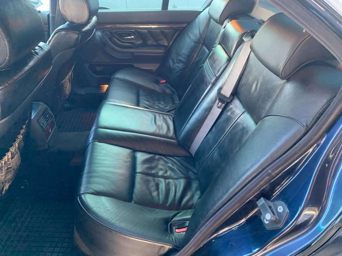 BMW 7 Series foto 10