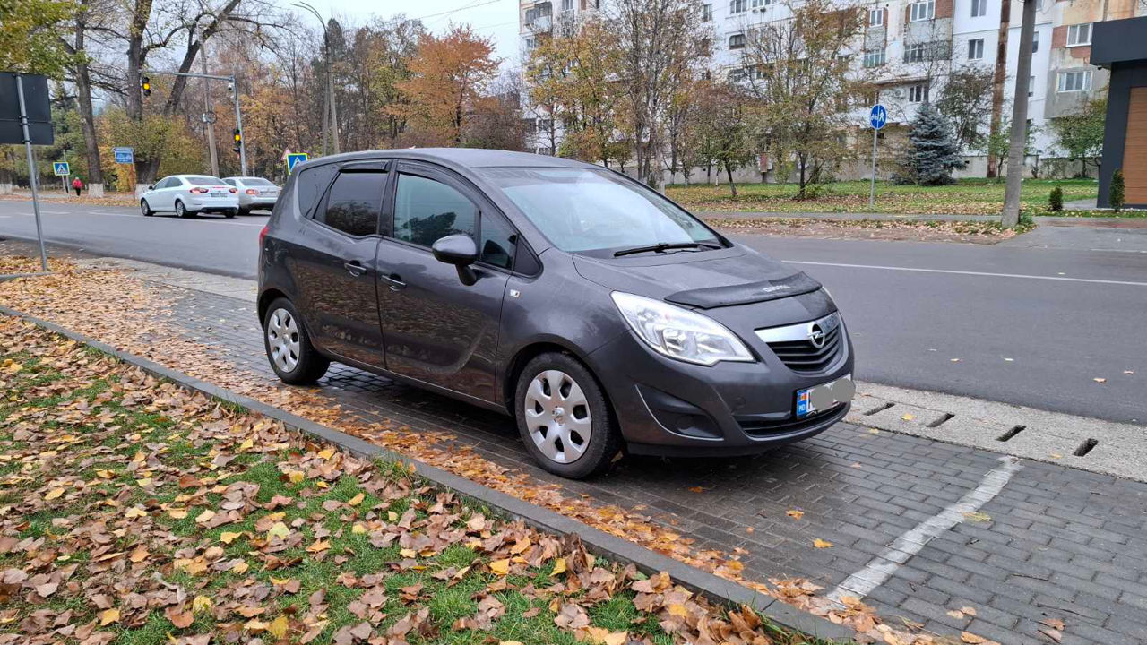 Chirie Auto Ungheni foto 7