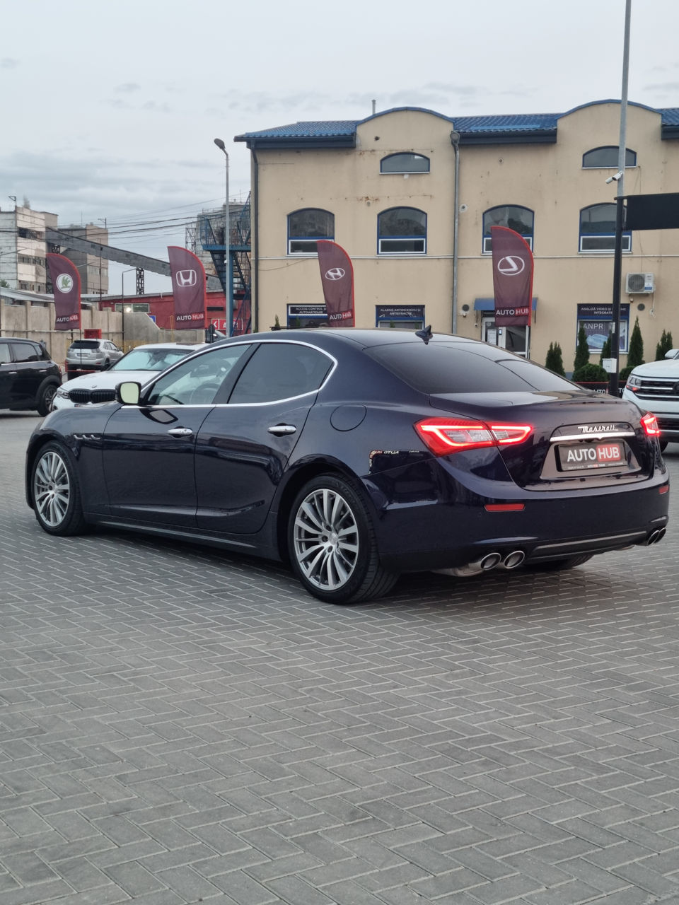 Maserati Ghibli foto 2