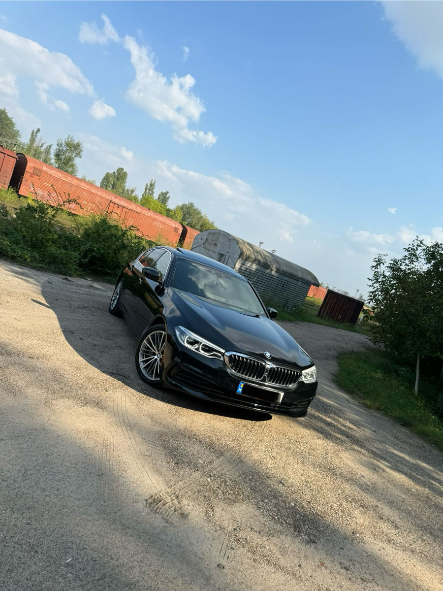 BMW 5 Series foto 0