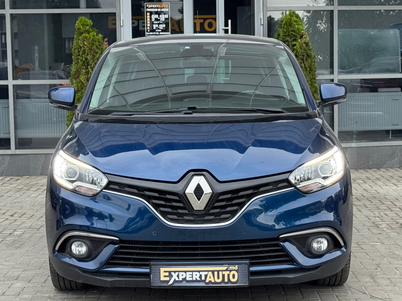 Renault Scenic — фото 2