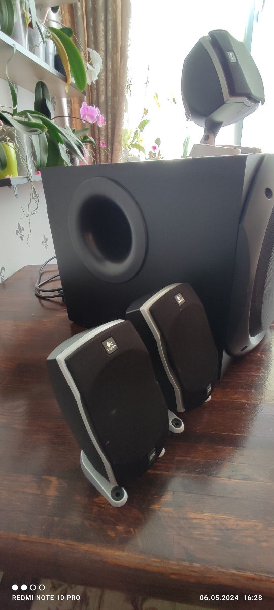 Logitech z5500 foto 4