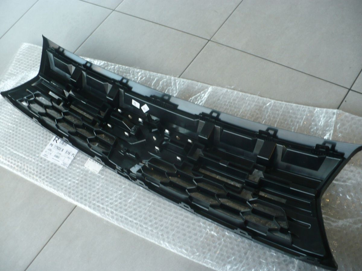 grila radiator Dacia duster 2023 foto 2