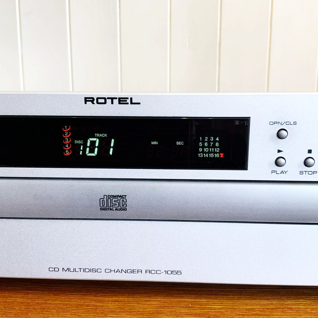 Rotel Hi-Fi Set:  Stereo Receiver Amplifier RX-1050 + Rotel RCC-1055 CD Player Changer фото 11