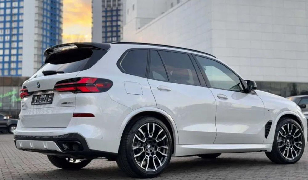 Обвес BMW X5 G05 LCI M-Performance М пакет M Pack 2023-2025 Рестайлинг фото 1
