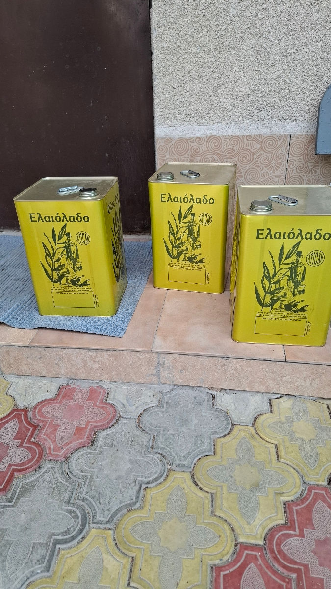 Vând ulei de măsline de casa   фото 1