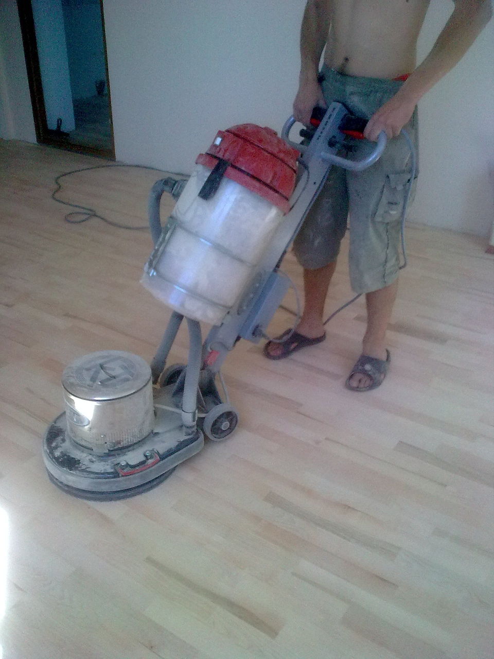 Raschetare parchet, stejar frasin venghel renovare, montare, experienta 25 ani!! foto 3