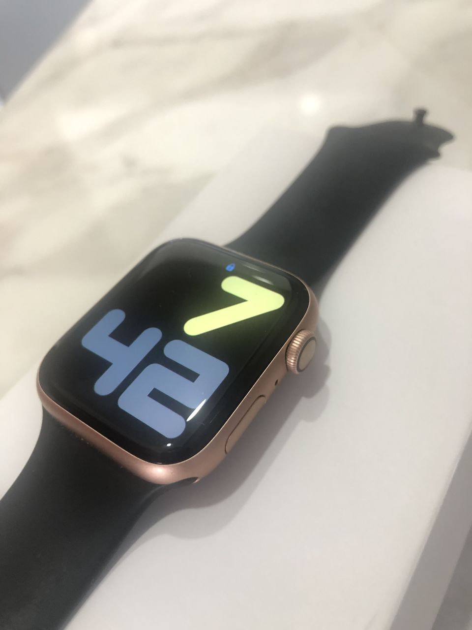 Apple Watch Seria 4 Gold/Rose 44mm