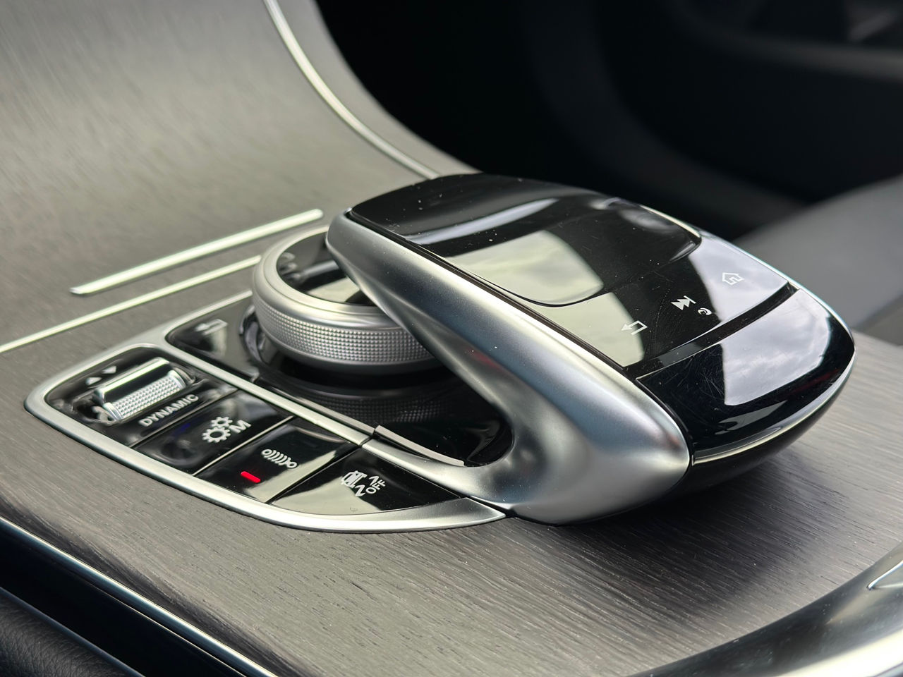 Mercedes C-Class AMG фото 12