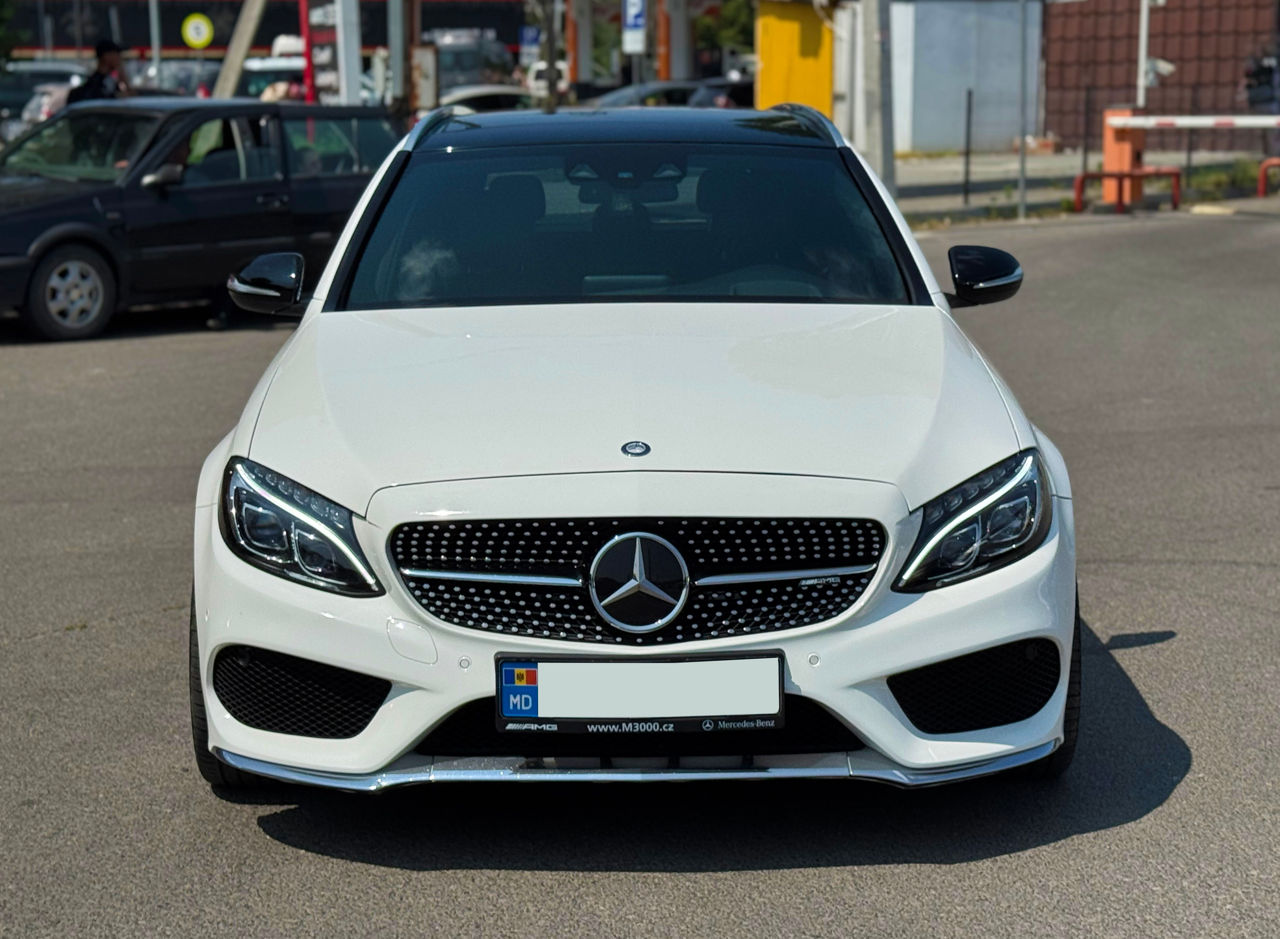 Mercedes C-Class фото 1