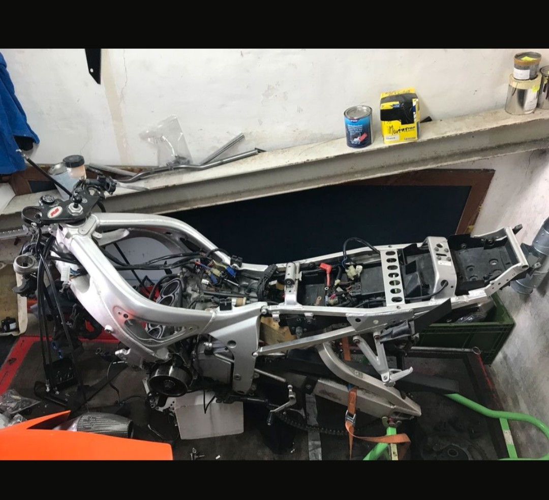 Yamaha R1 R6 piese foto 2