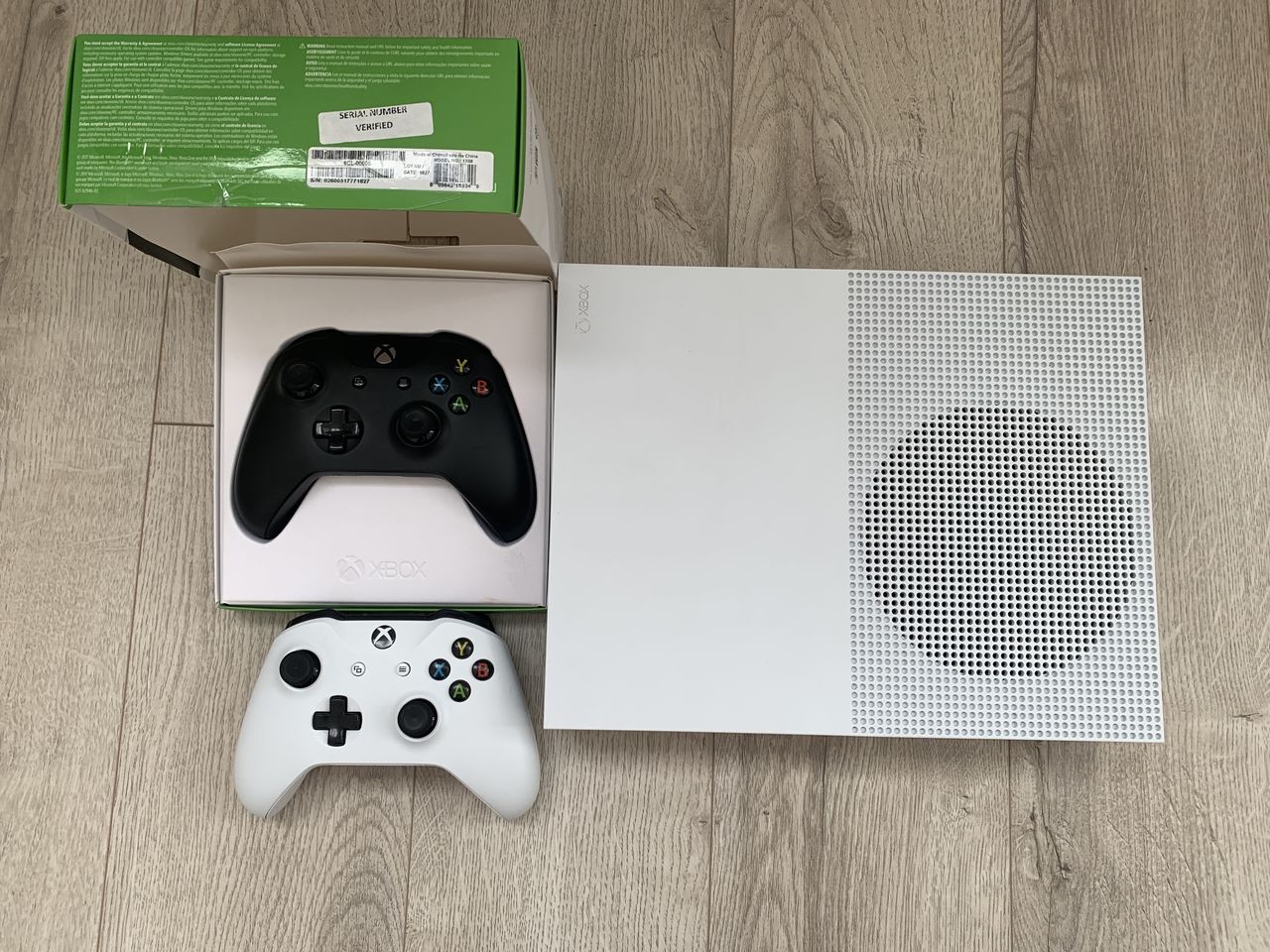 XBOX ONE S 500 GB | 2 Геймпада + 13 Игр