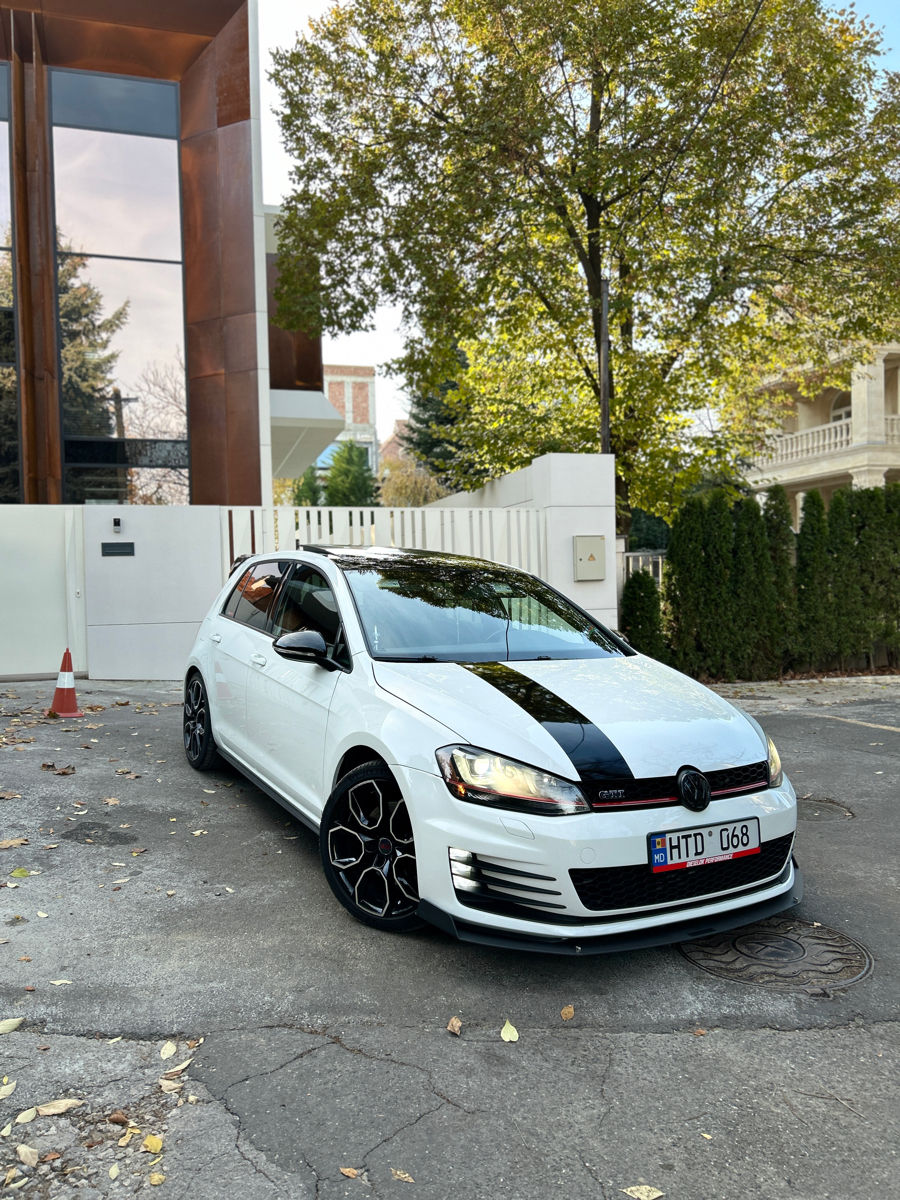 Volkswagen Golf foto 0