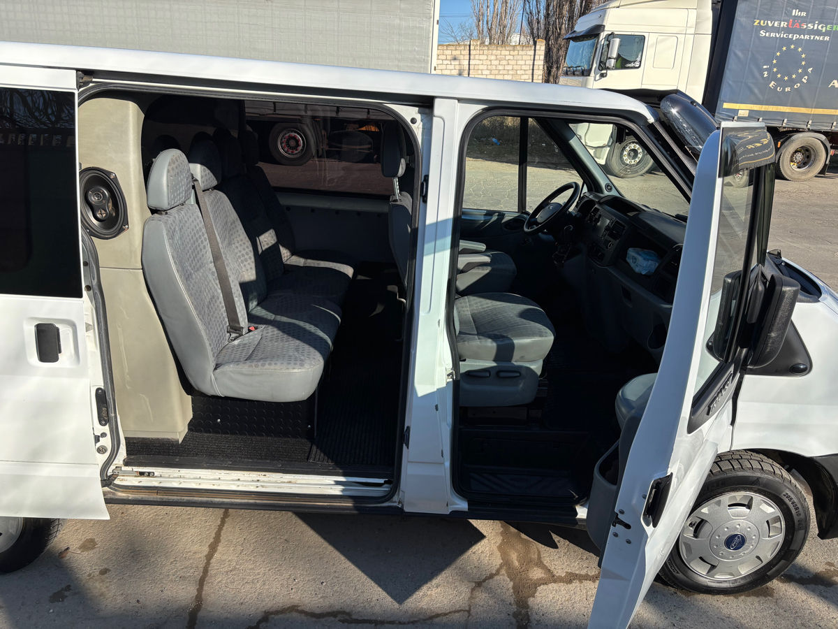 Ford Transit фото 5