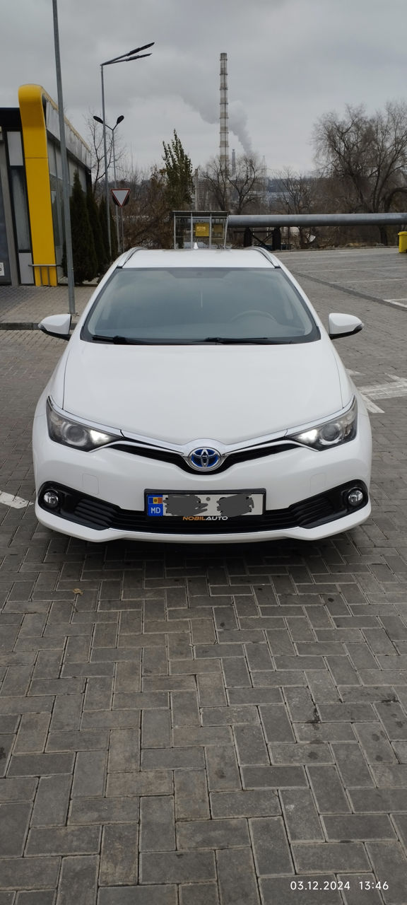 Toyota Auris foto 2