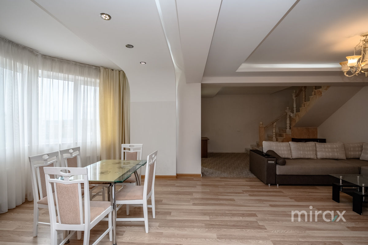 Apartament cu 3 camere, 150 m², Buiucani, Chișinău foto 8