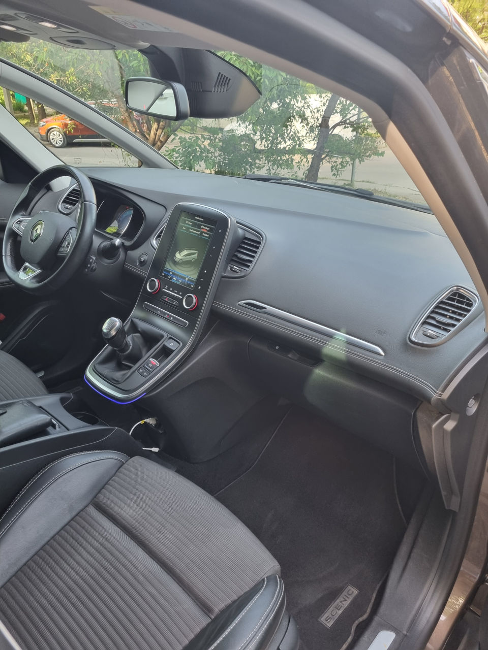 Renault Grand Scenic foto 3