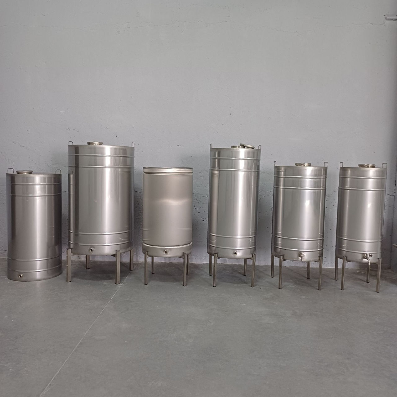 Butoi din inox, realizat din otel inoxidabil alimentar (AISI 304), astfel nu modifica proprietatile фото 5
