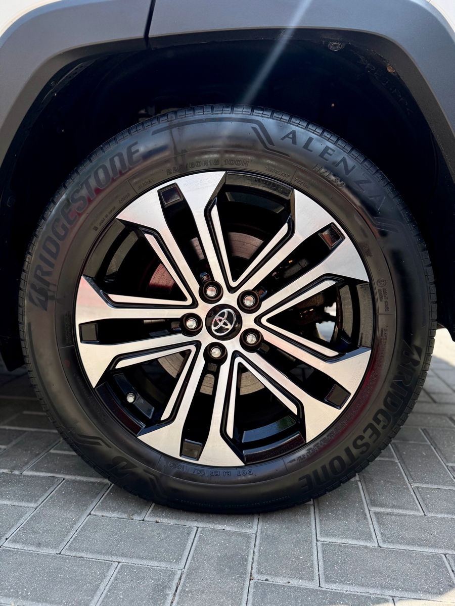 Toyota Rav 4 foto 6
