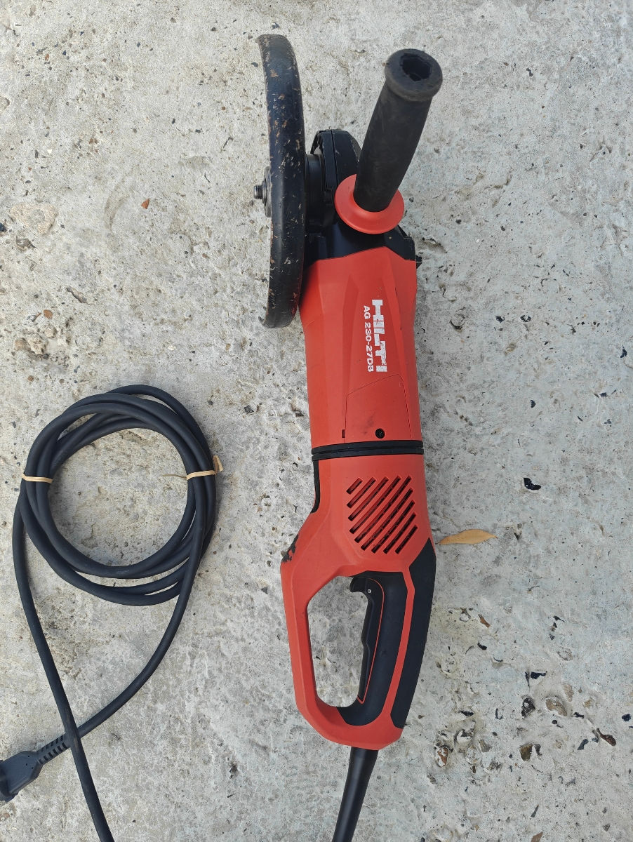 Hilti 230 foto 1