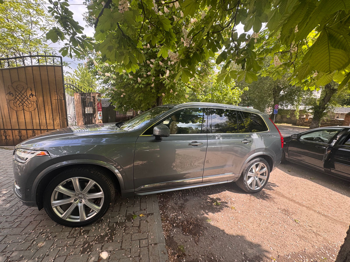 VolvoXC90