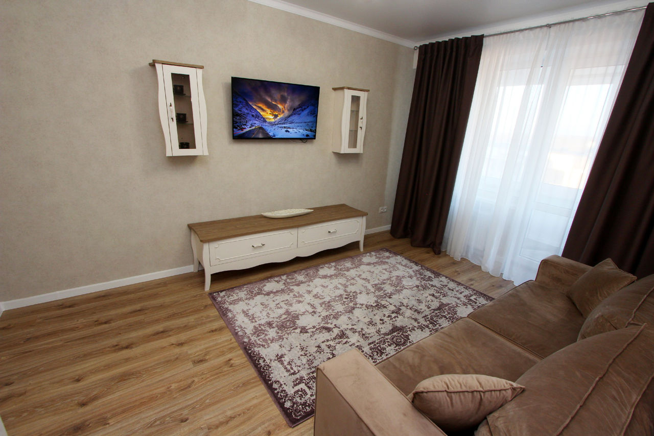 Apartament cu 2 camere, 70 m², Buiucani, Chișinău foto 8