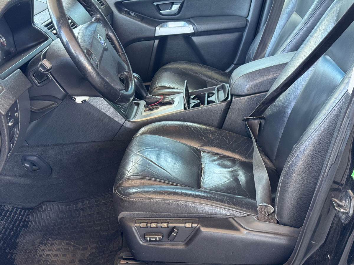 Volvo XC90 foto 6