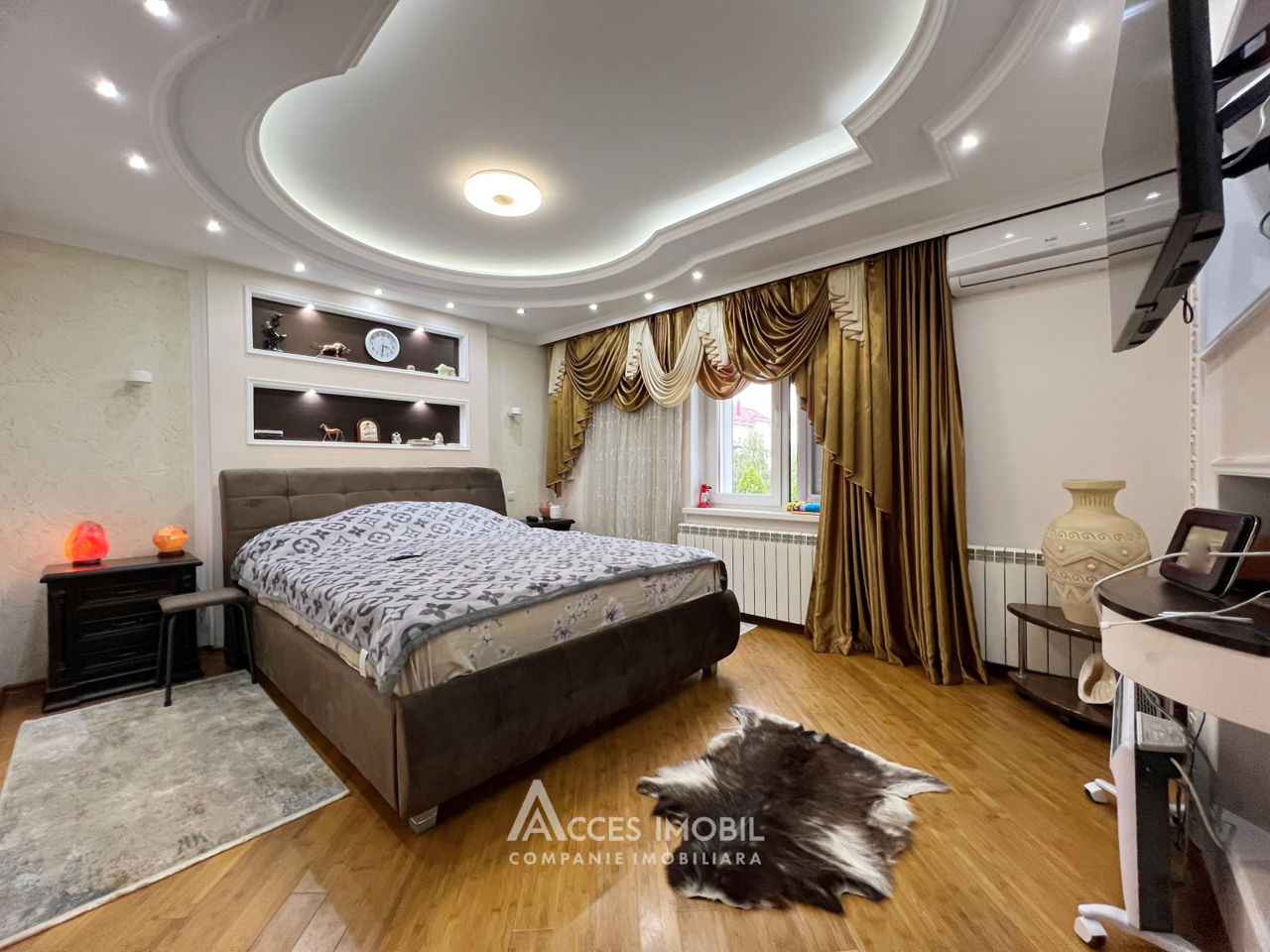Casă în 2 nivele! str. Mihail Frunze, Stăuceni, 100m2 + 6 ari. Euroreparație! foto 1