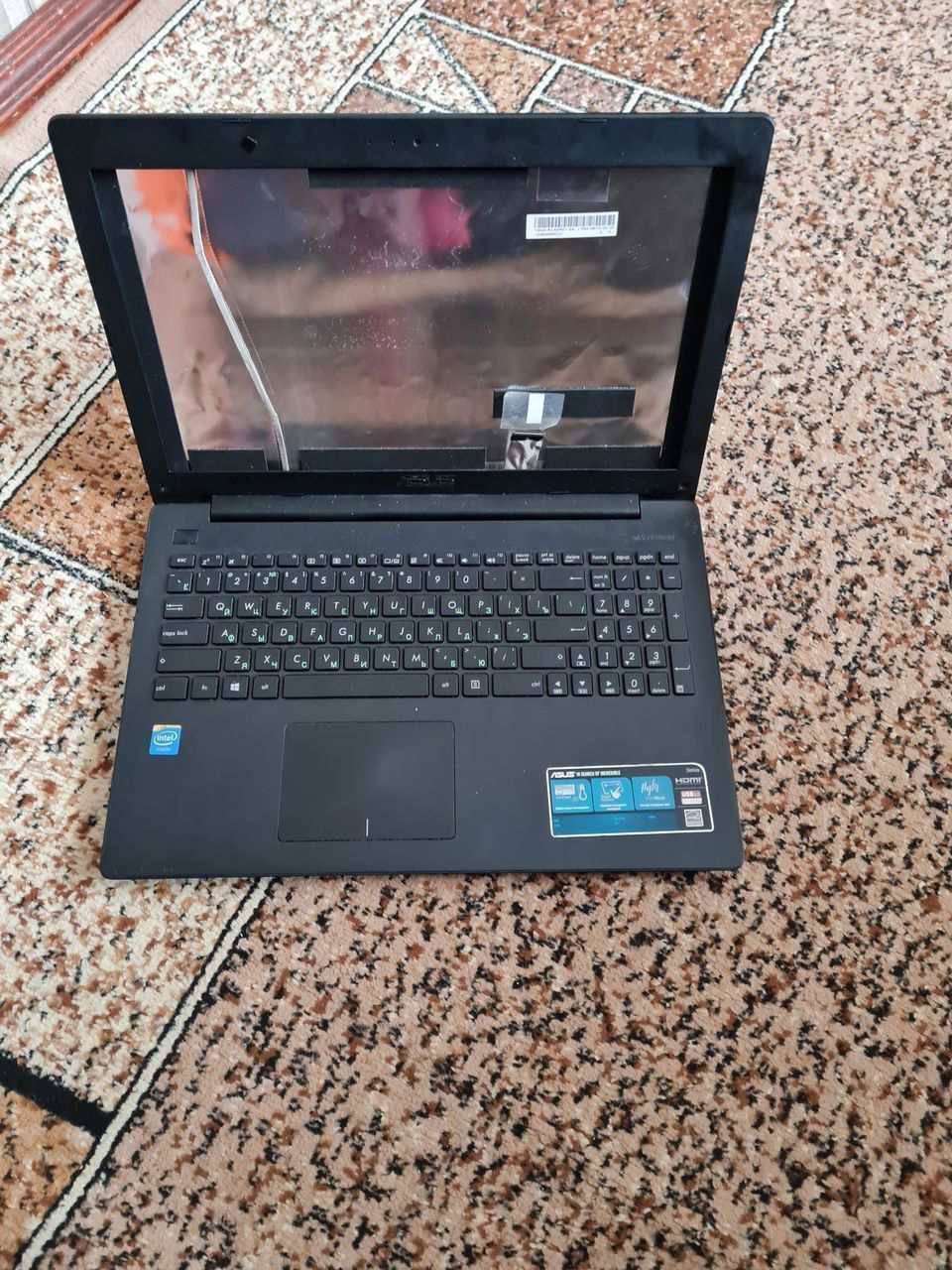 Asus x553m carcasa + claviatura 450 lei nu cedez
