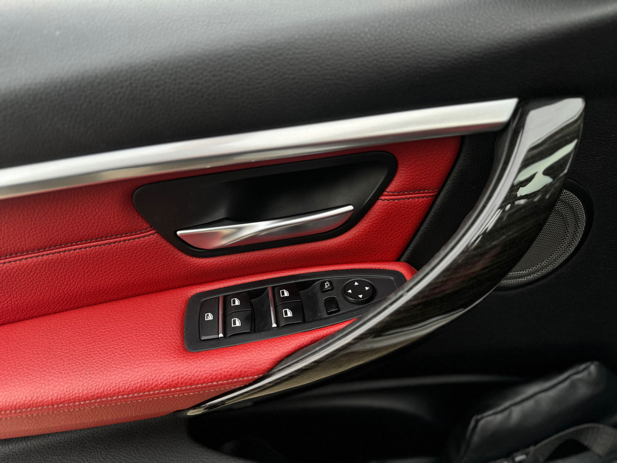 BMW 3 Series foto 11