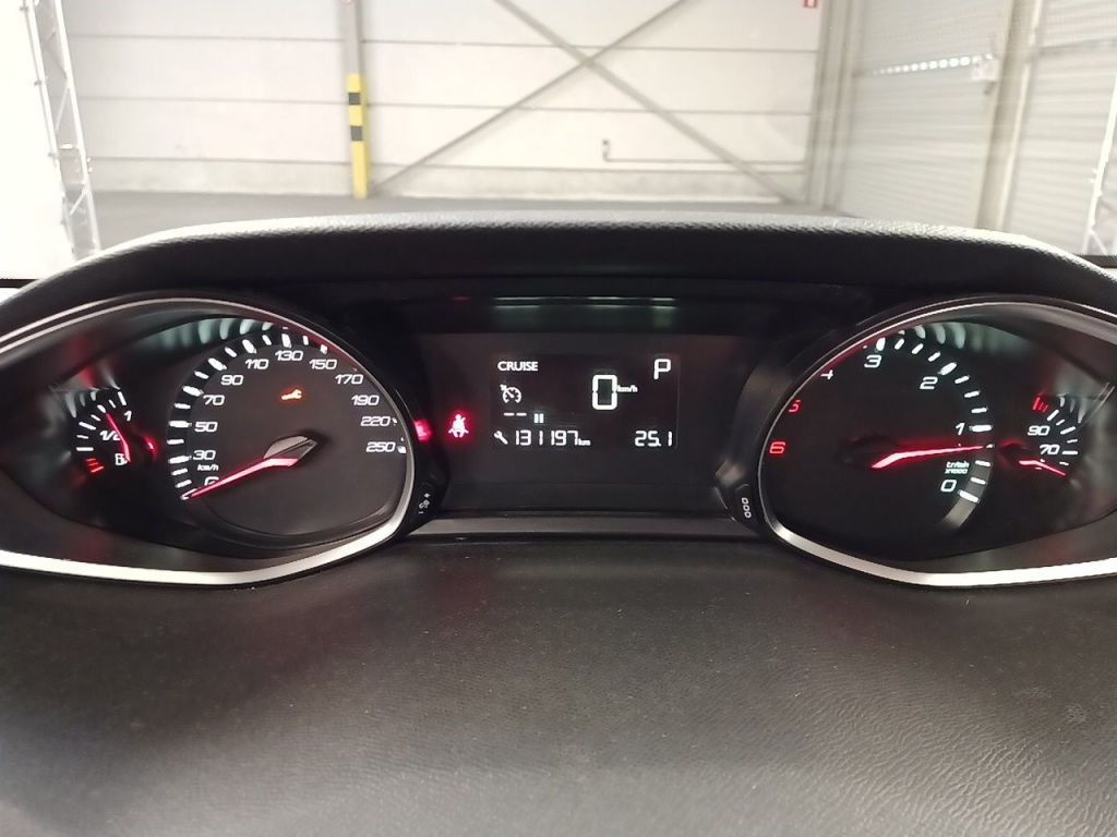 Peugeot 308 foto 7