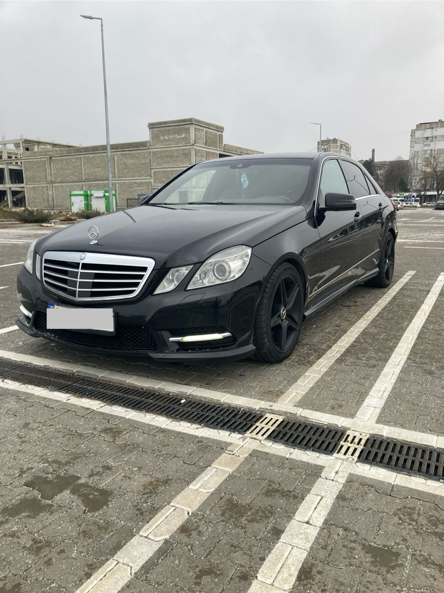 Mercedes E-Class foto 1