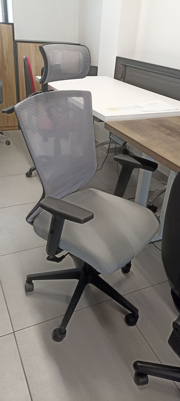 Scaune, fotolii si mese birou si sala conferinta in rate 0%. Oferim livrare. foto 12