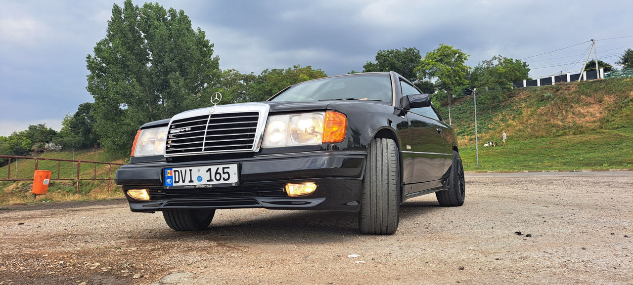 Mercedes E-Class foto 8