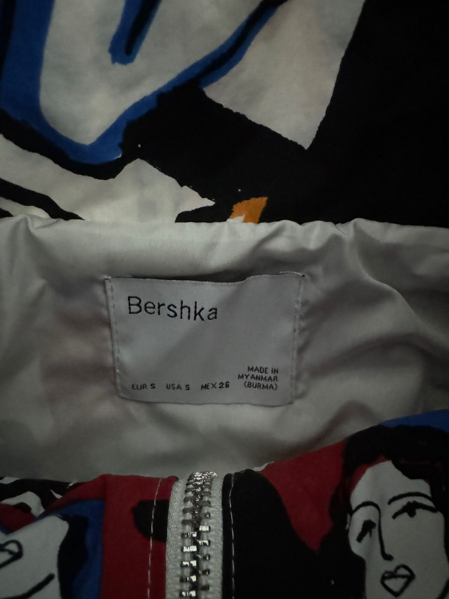 Легкая Куртка Bershka Размер S foto 4