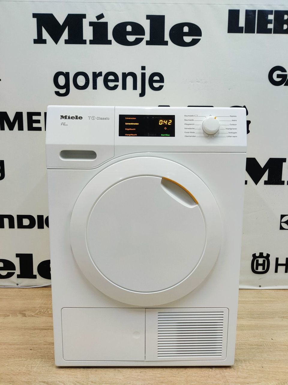 Компрессорная сушильная машина Miele T1 на 8 кг